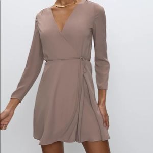 Aritzia Babaton Optima dress